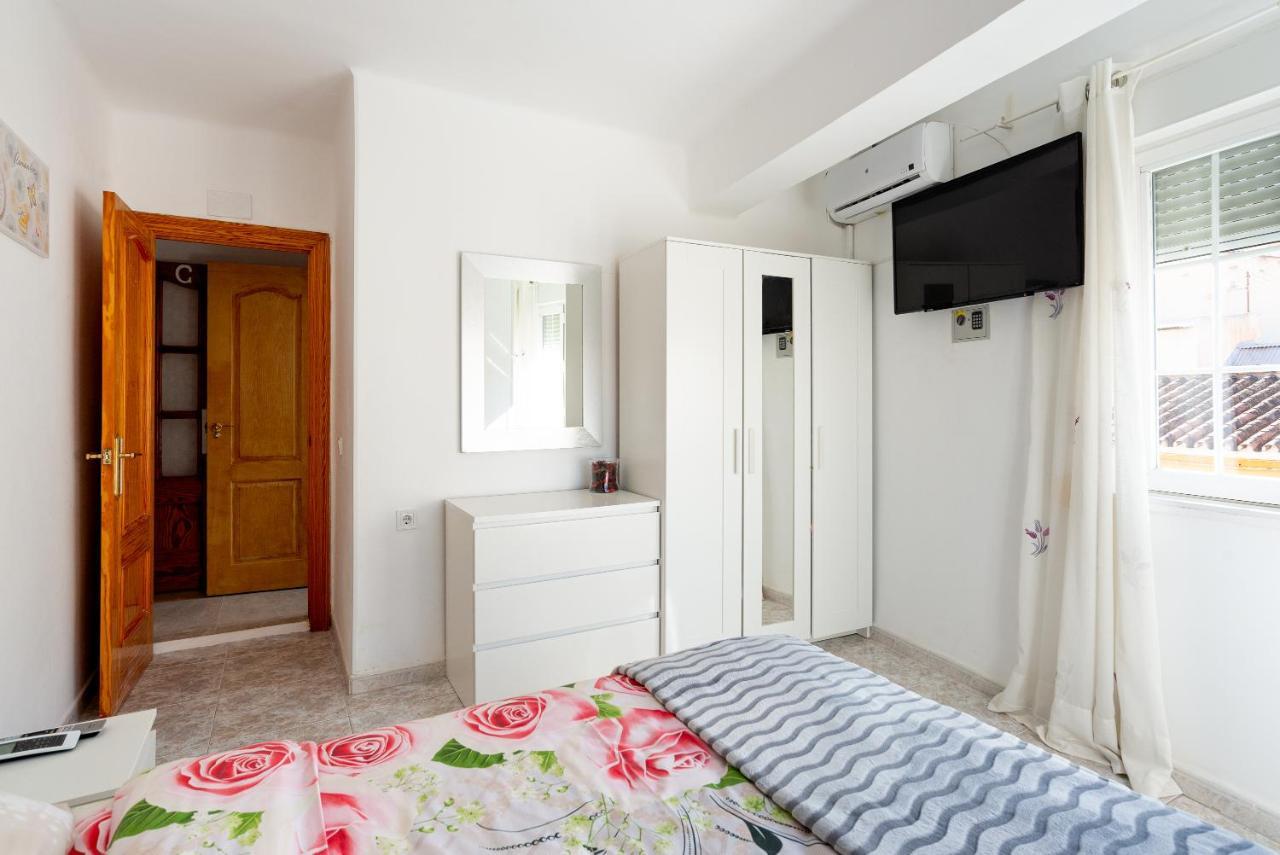 Rooms Breeze & Sun มาลากา ภายนอก รูปภาพ