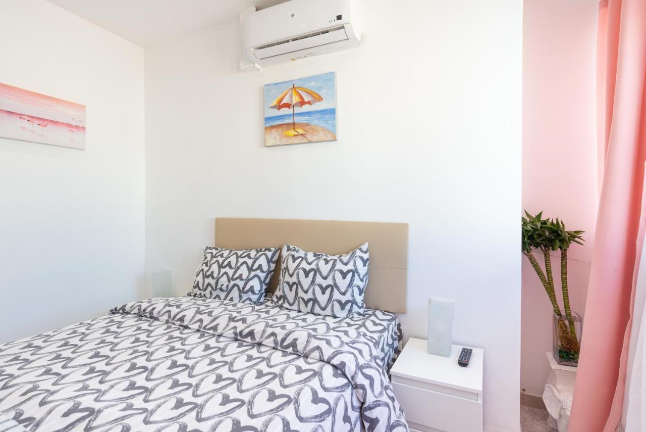 Rooms Breeze & Sun มาลากา ภายนอก รูปภาพ