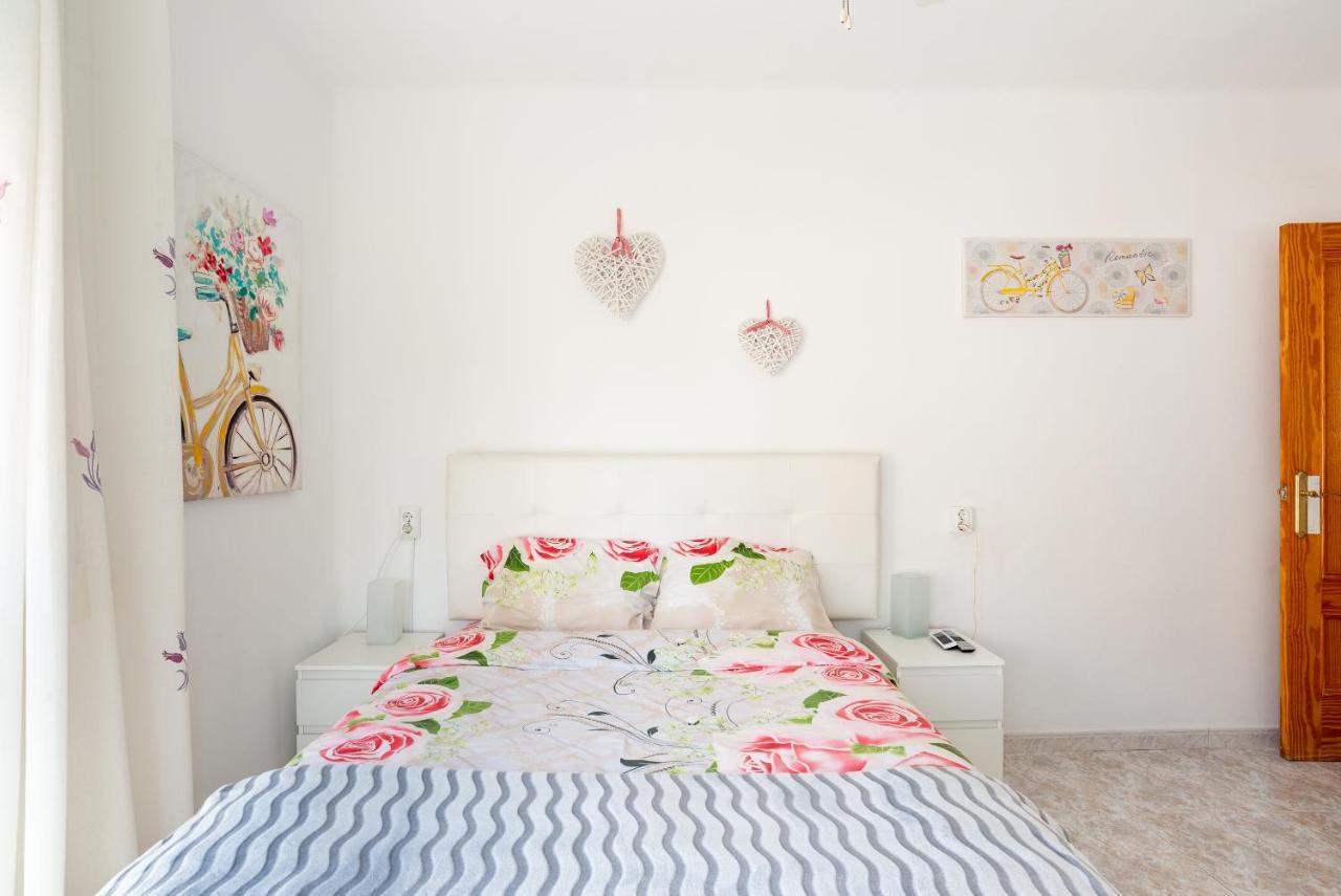 Rooms Breeze & Sun มาลากา ภายนอก รูปภาพ