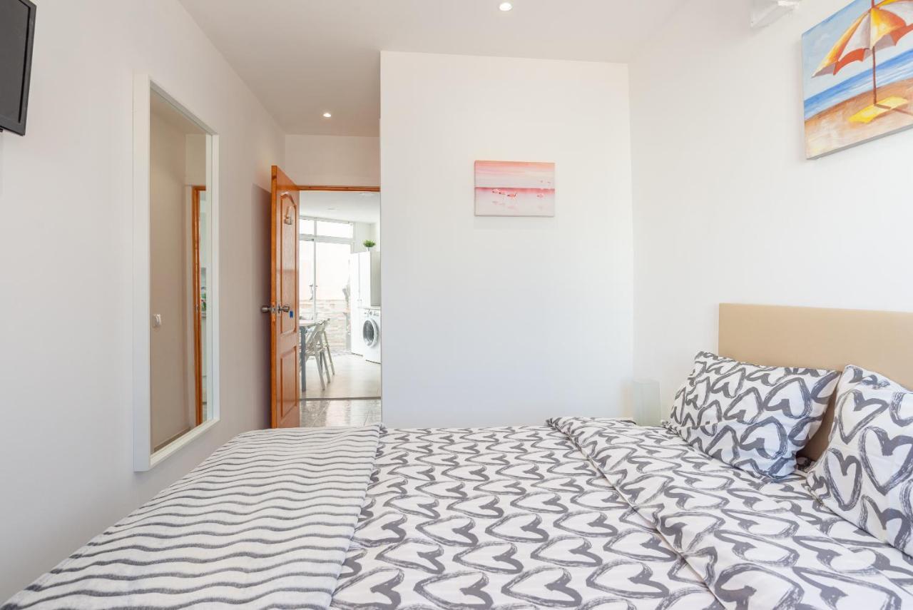 Rooms Breeze & Sun มาลากา ภายนอก รูปภาพ
